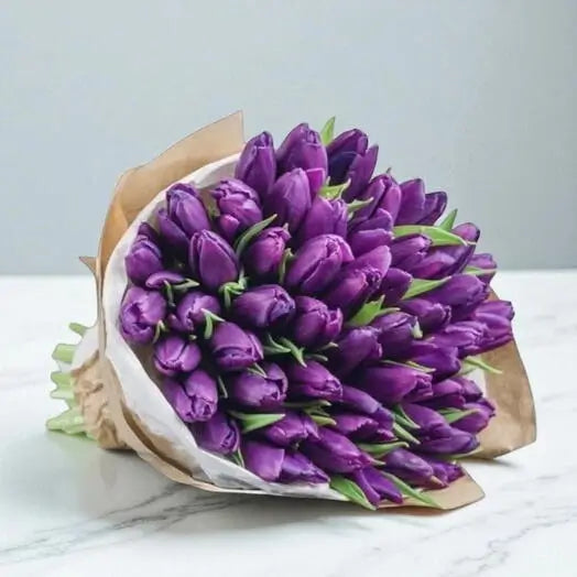 Bouquet of purple tulips for delivery in dubai