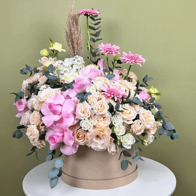 Blush Elegance Grandeur Box Goshen Flower
