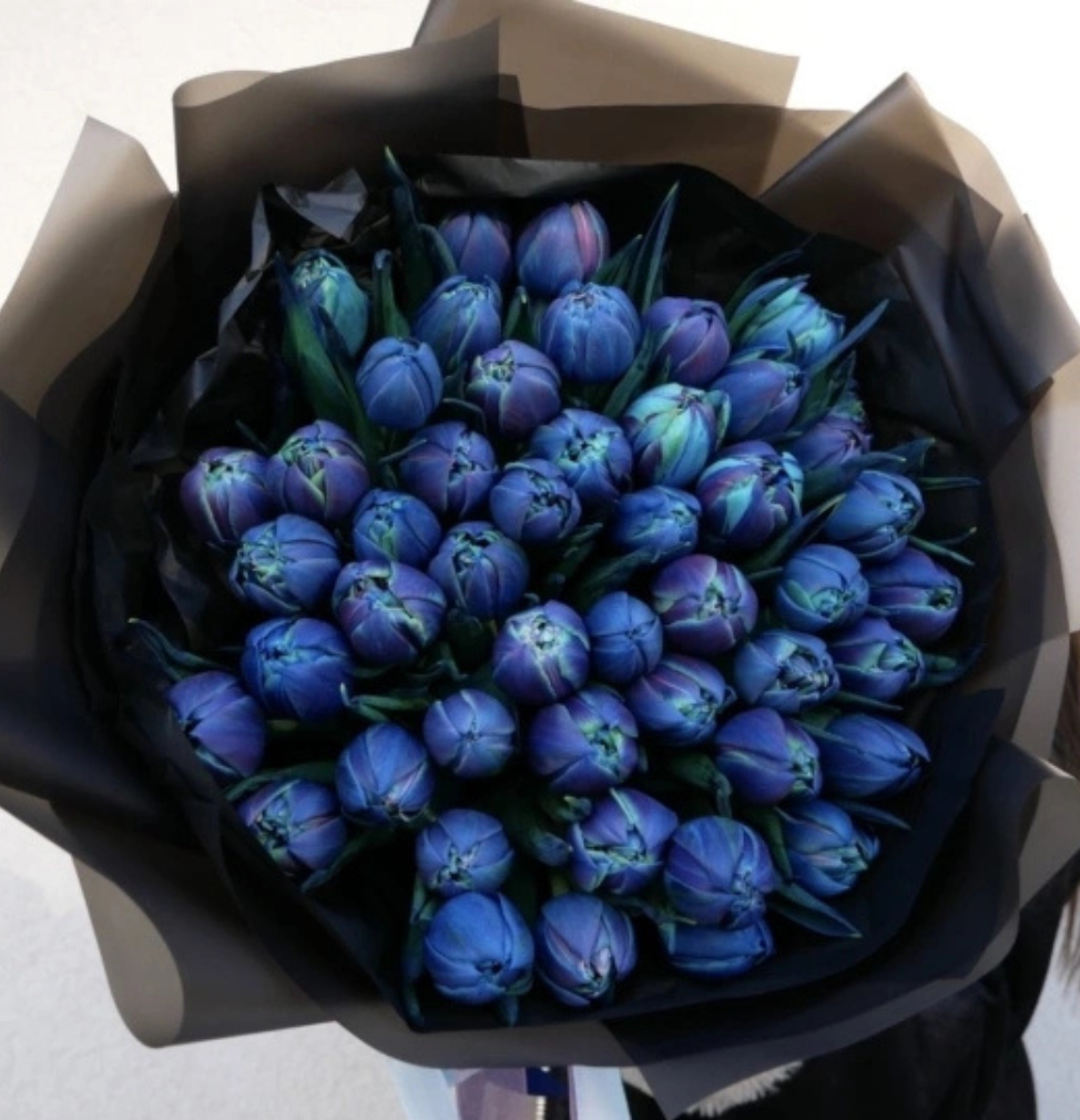 Elegant blue tulip bouquet for birthdays, decor, or anniversaries in Dubai UAE