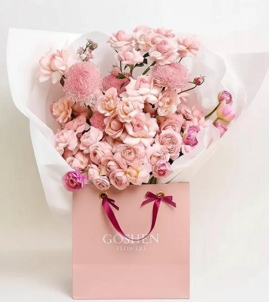 luxury blush pink romantic flower bouquet dubai delivered same day