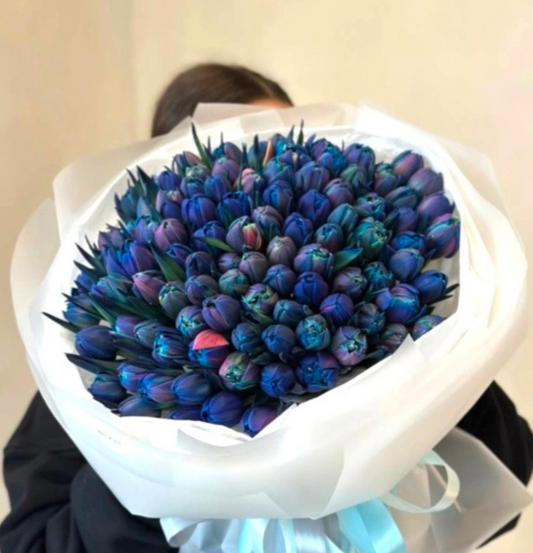 Blue Double Bubble Tulip bouquet with same-day delivery in Dubai
