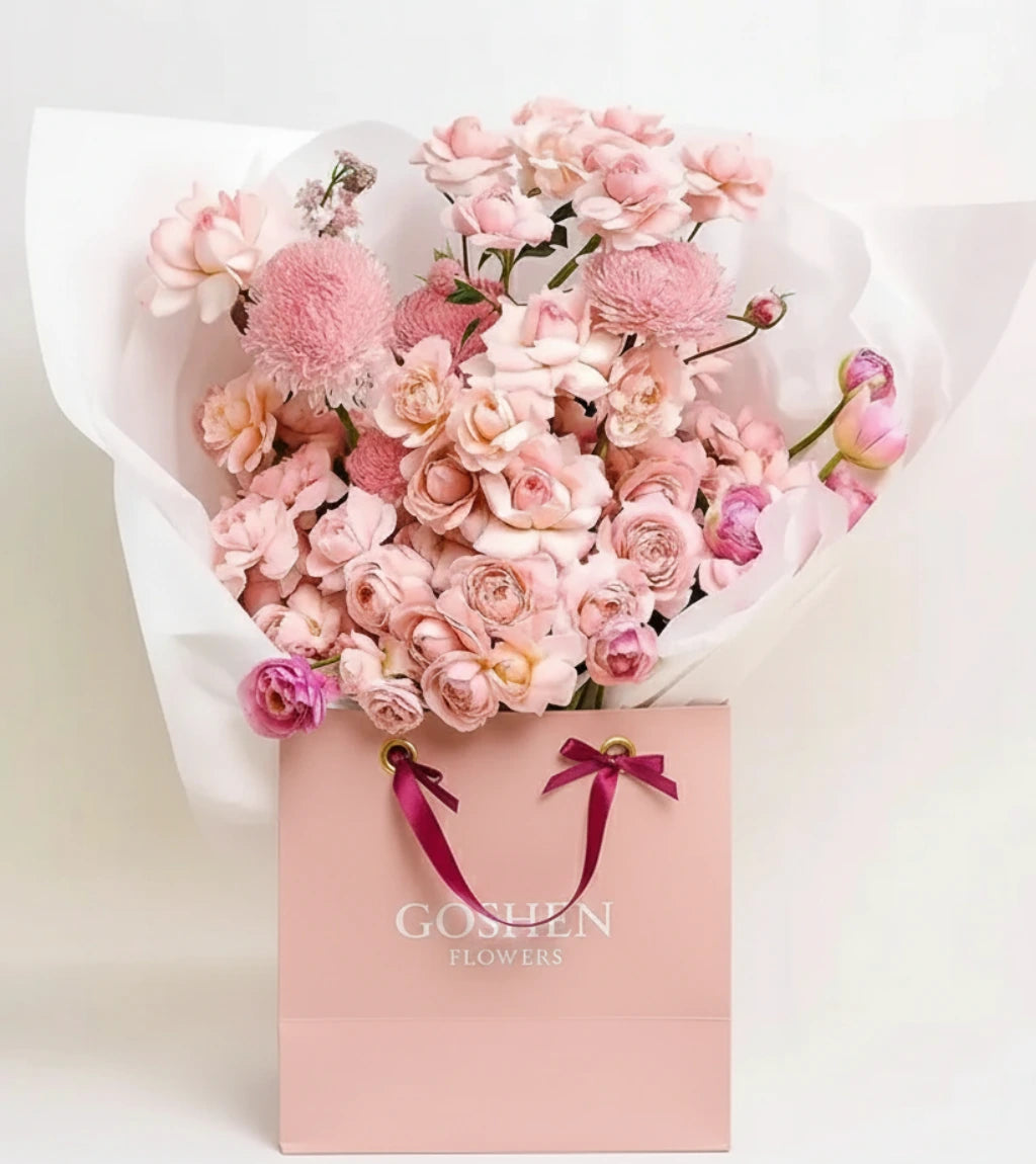 luxury blush pink romantic flower bouquet dubai delivered same day