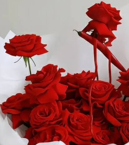 crimson crush luxury red roses bouquet flowers dubai