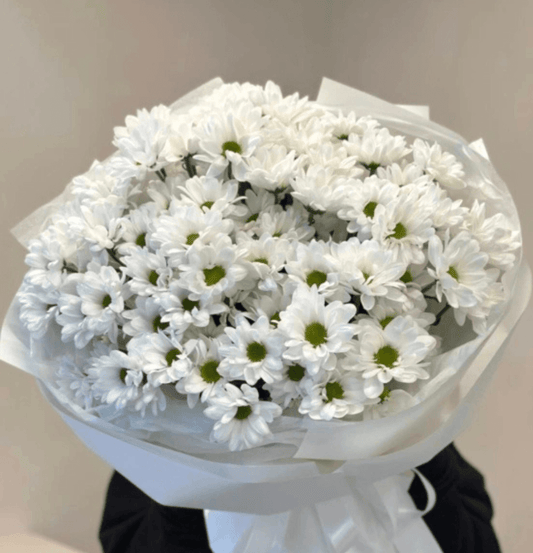 White Chrysanthemums bouquet delivery Dubai